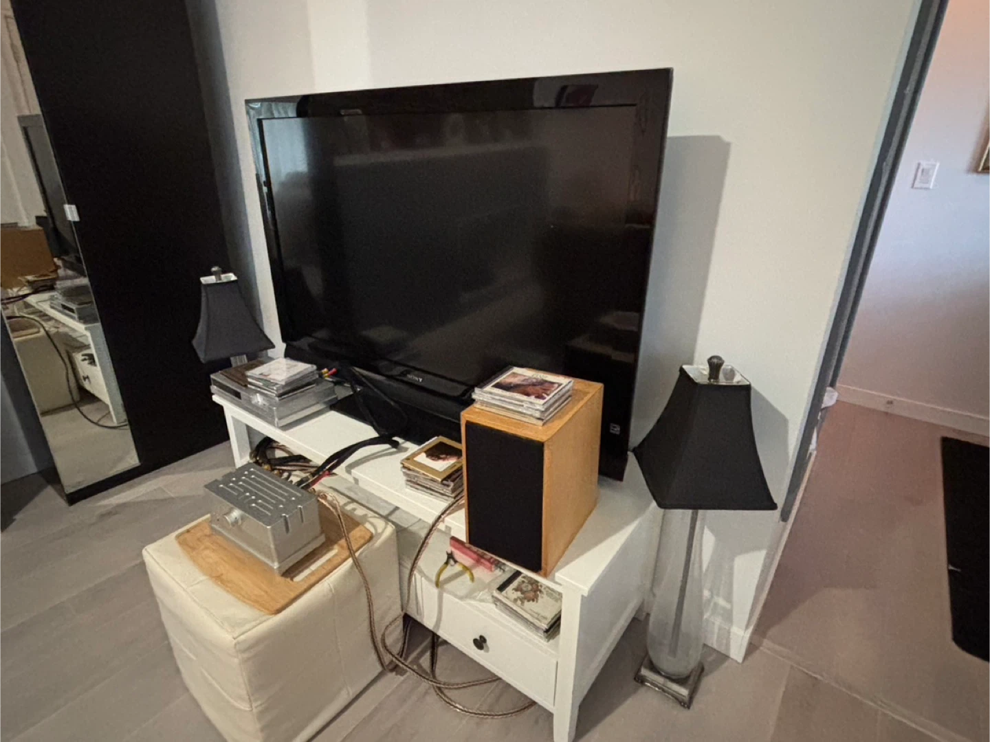 TV Bench - photo 2