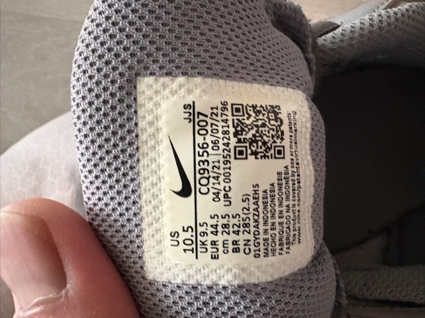 Nike Running Shoes, Size US 10.5 - photo 2