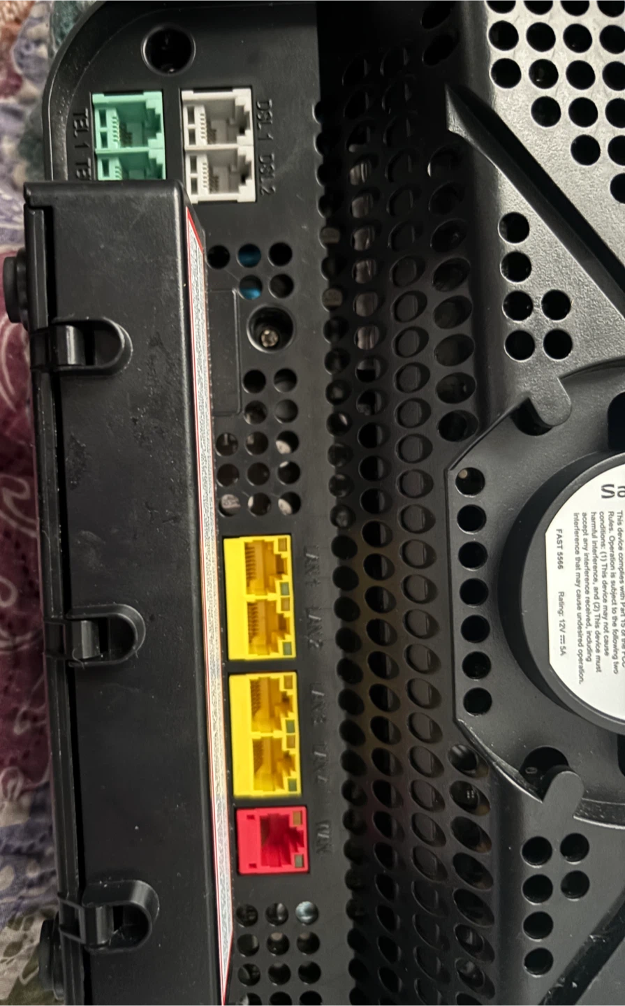 Bell 3000 Modem Router (with charger and cables) - photo 4
