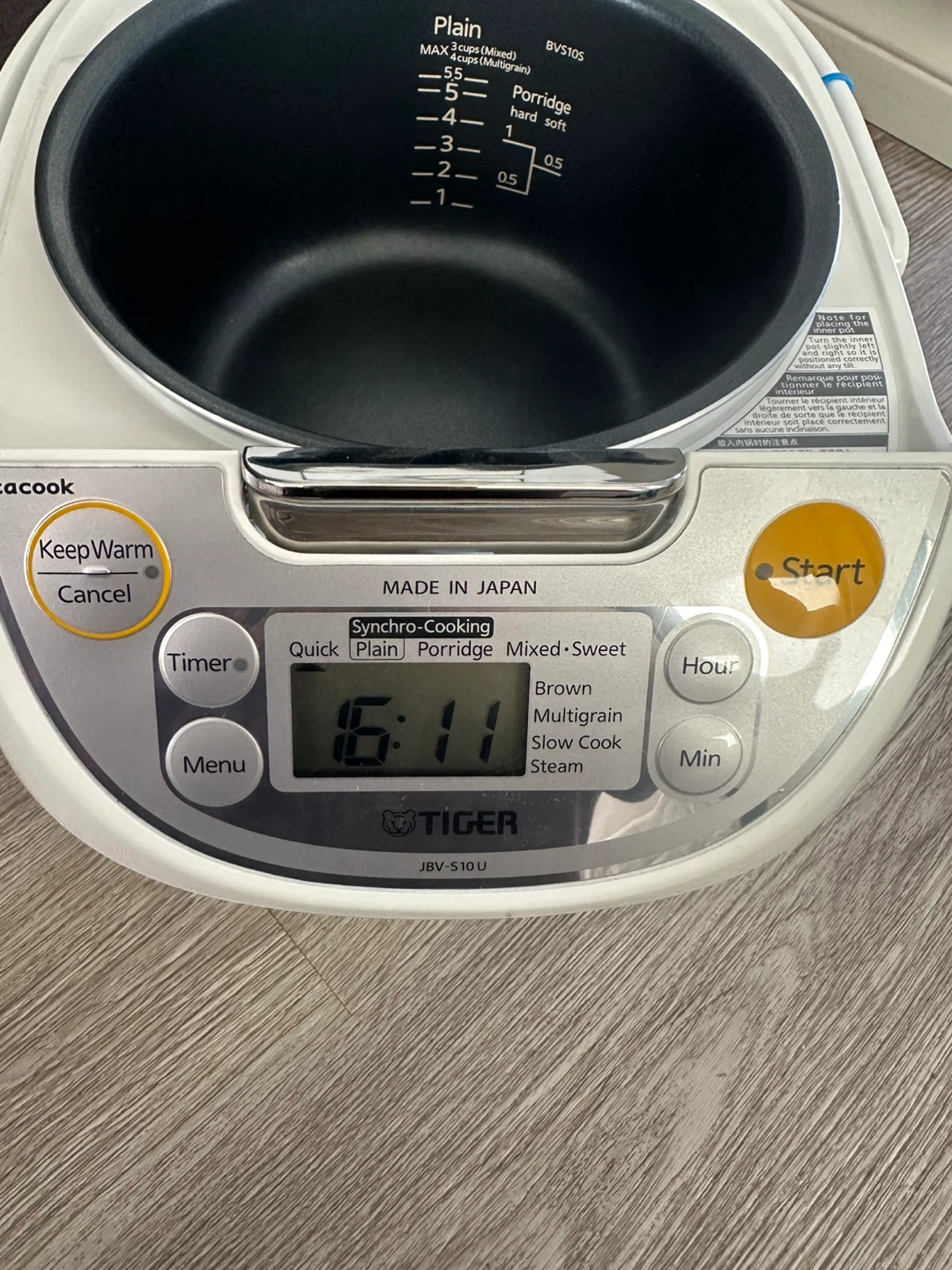 Tiger JBV-S10U 5.5 Cup Rice Cooker - photo 4