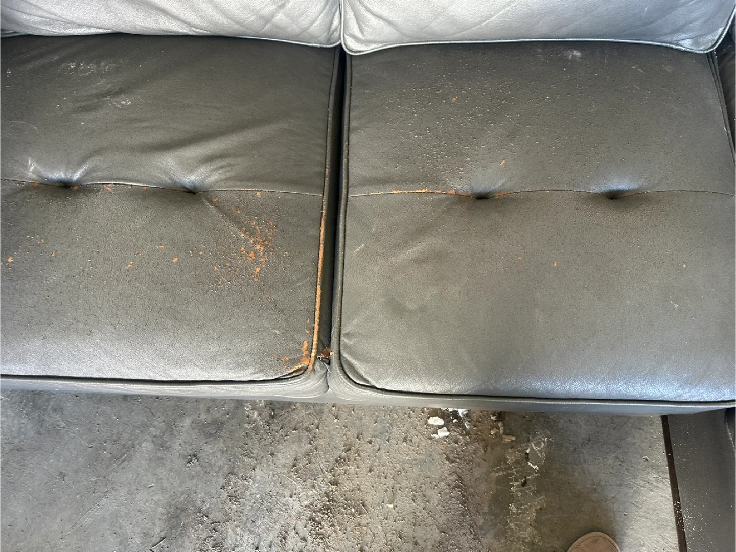 Grey Leather sectional sofa - Used Condition - photo 4