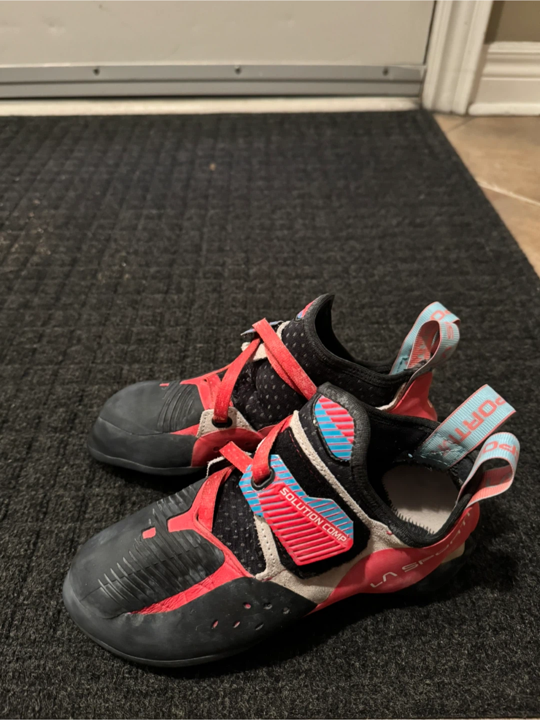 La Sportiva Solution Comp Climbing Shoes - Size 41 - photo 2