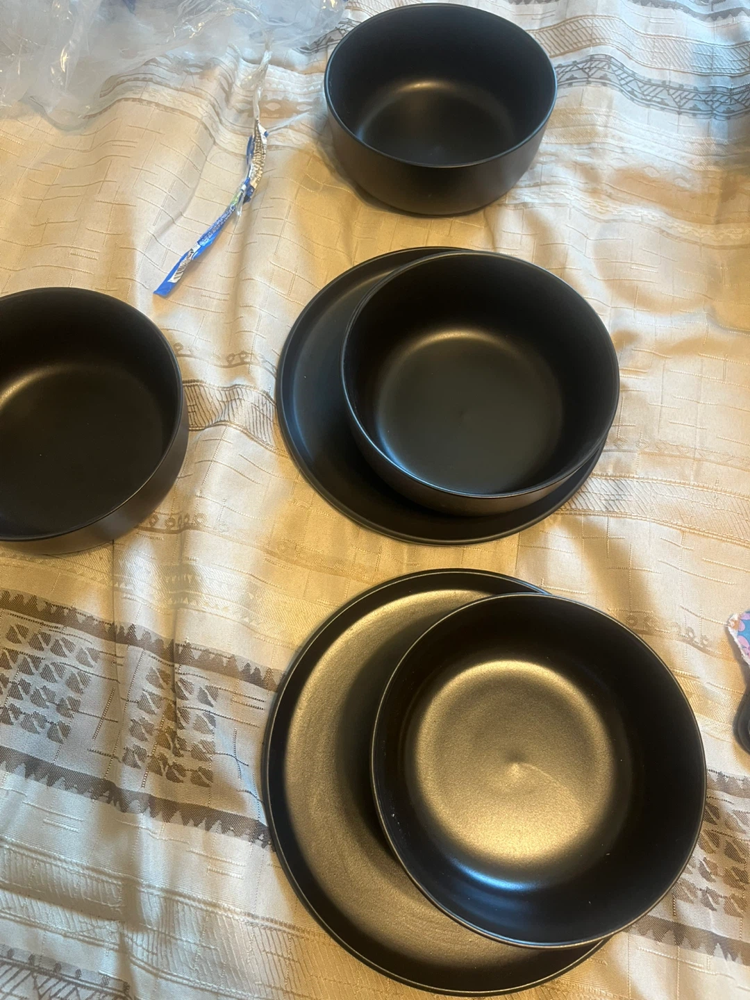 Black Dinnerware Set (Plates & Bowls) - photo 3