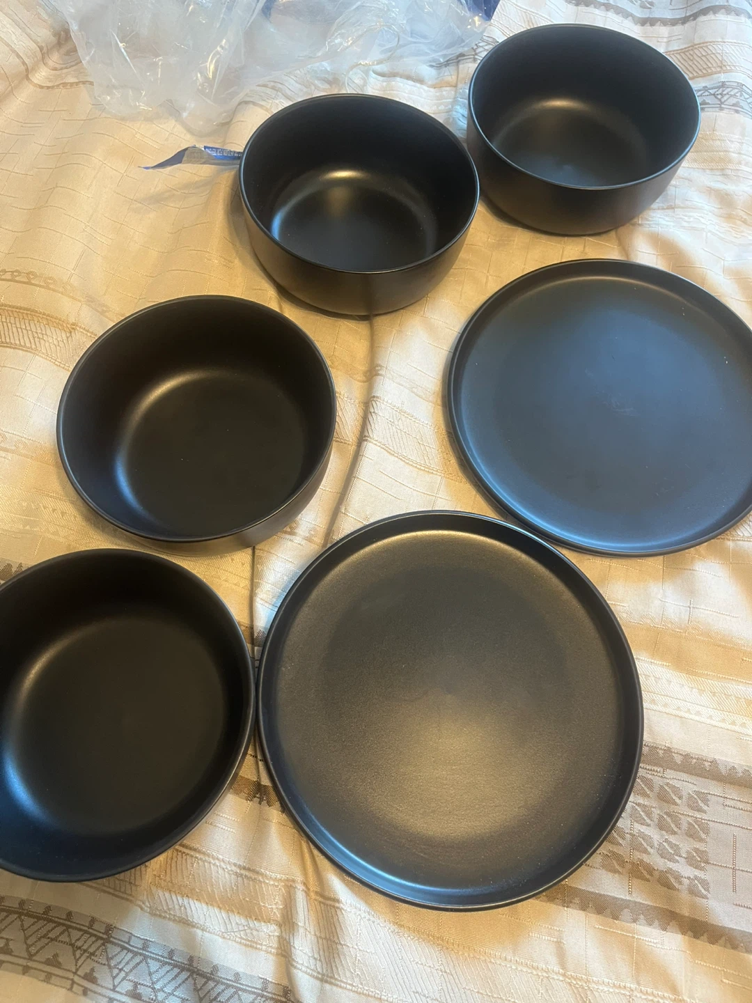 Black Dinnerware Set (Plates & Bowls)