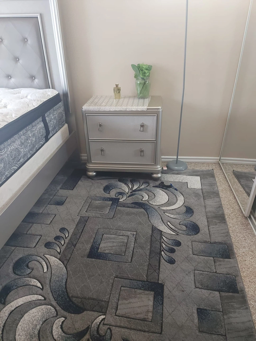 Bedroom Set - Bed, Nightstand, Dresser - photo 2