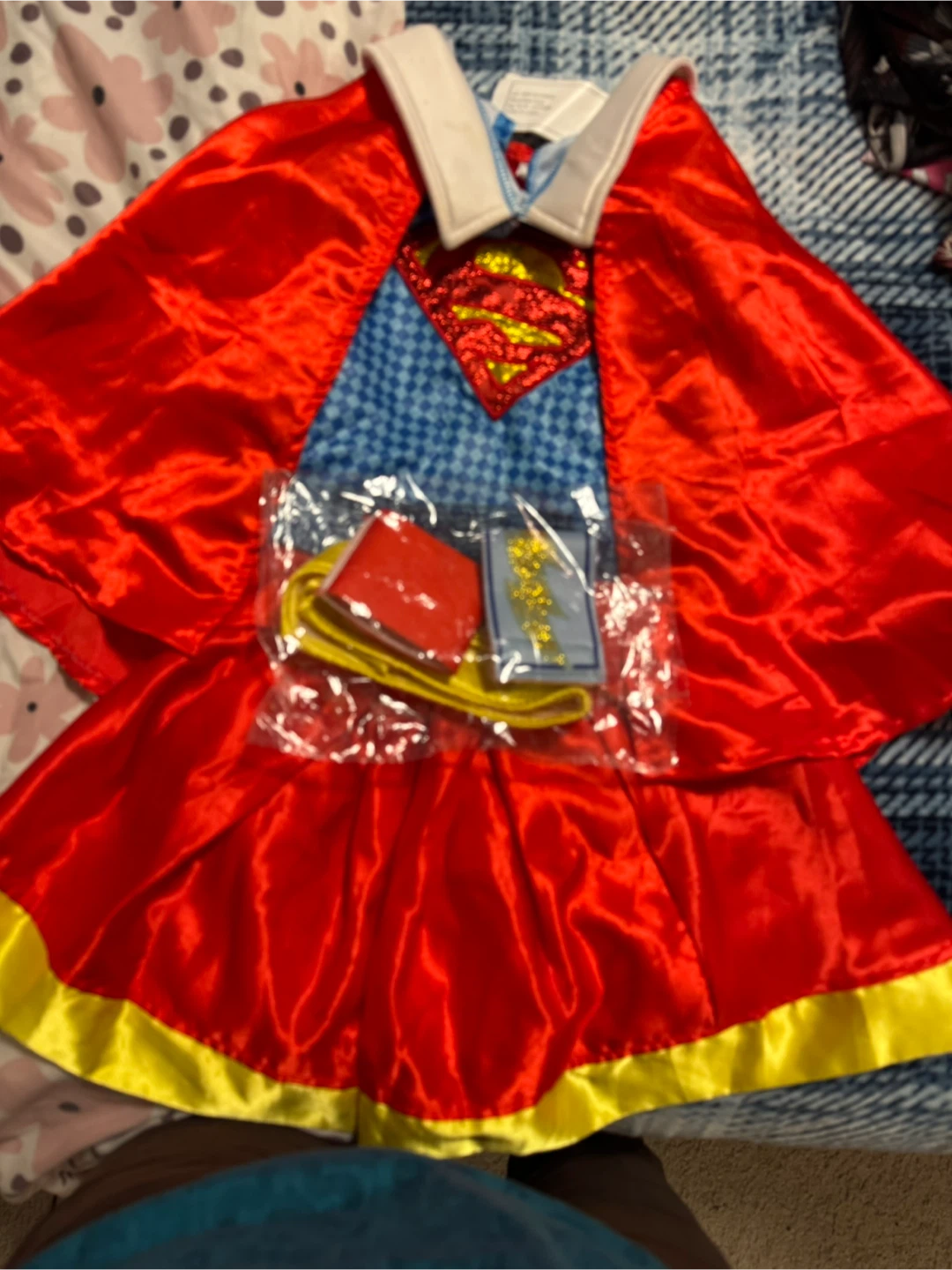 Wonder Woman & Supergirl Child Costume Bundle Size 4-6 - photo 2