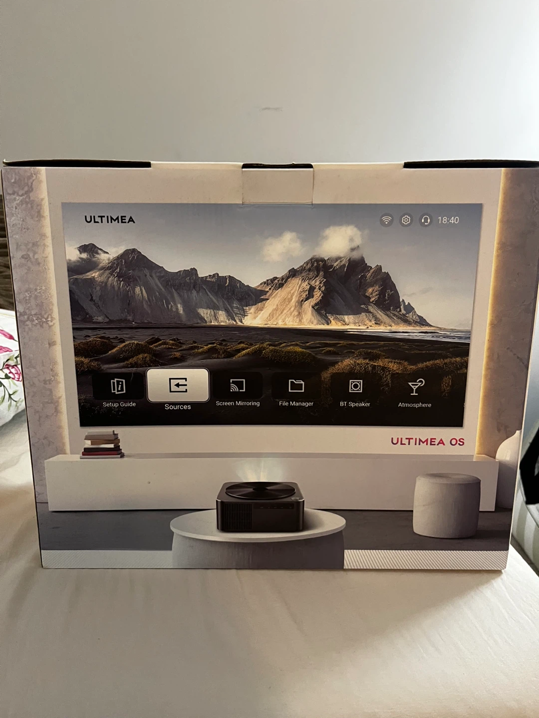 Ultimea Apollo P40 Smart Projector - New in Box! - photo 3