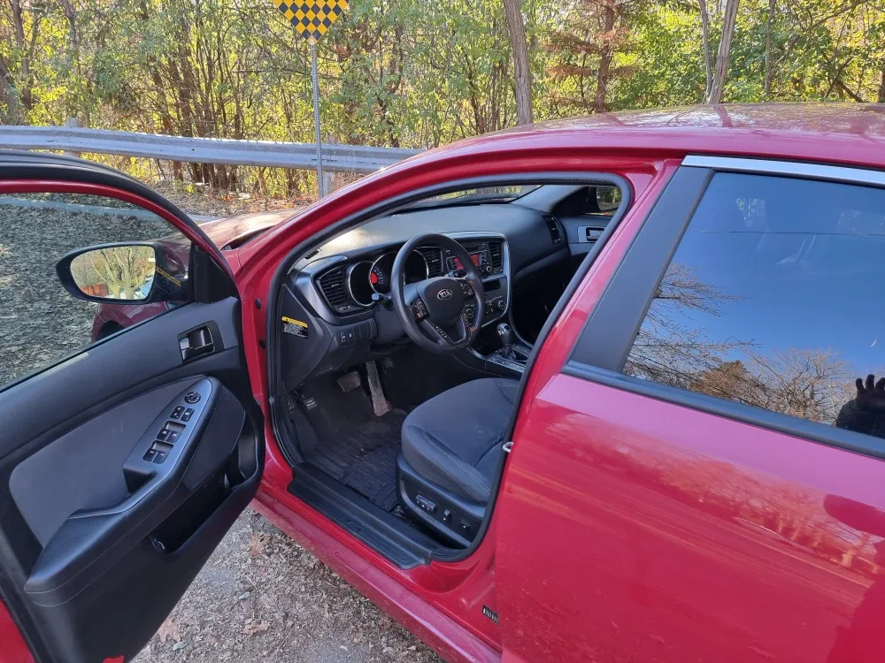 2013 Kia Optima image indicator(10)