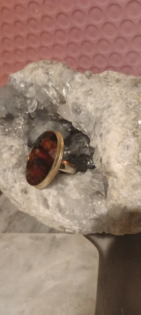 Vintage Silver 925 Iridescent Stone Ring image indicator(4)