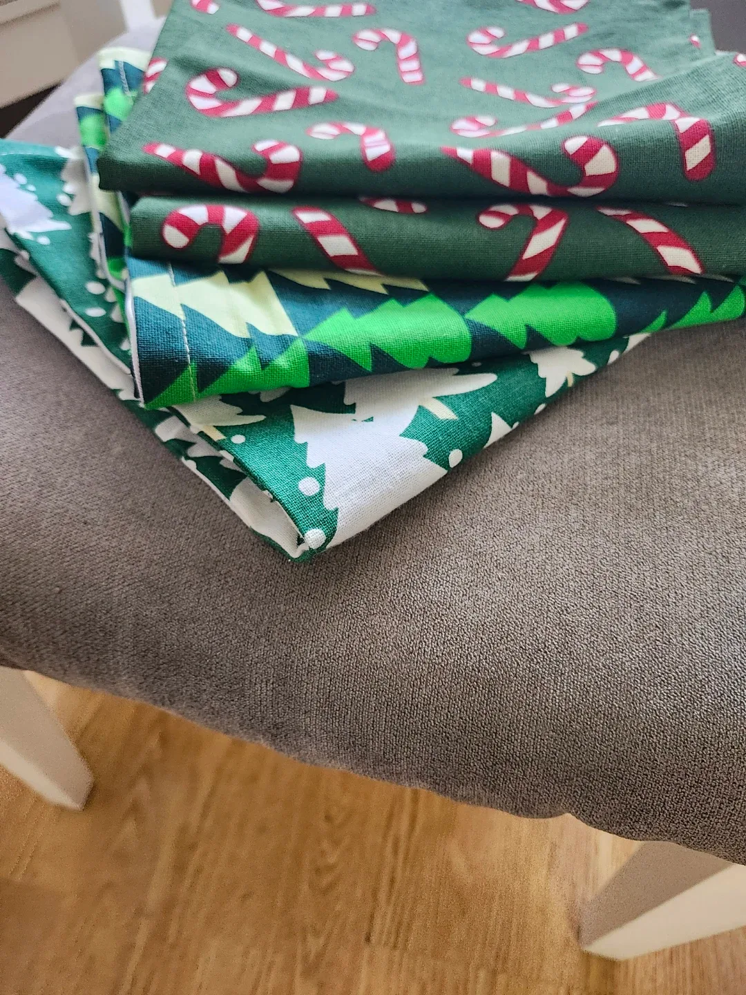 Christmas Print Pillow Covers (Set of 4) image indicator(2)