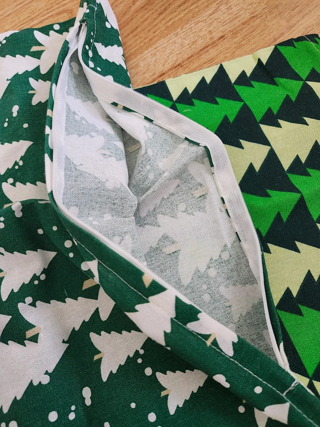 Christmas Print Pillow Covers (Set of 4) image indicator(3)