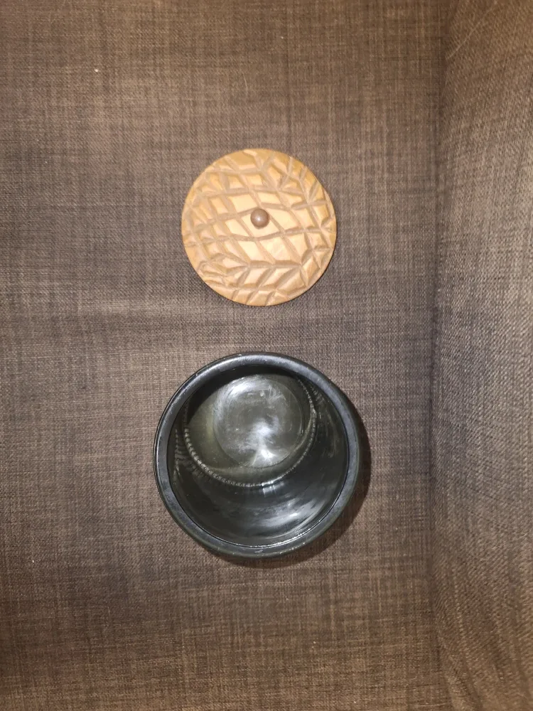 Small Decorative Jar with Acorn Lid image indicator(3)