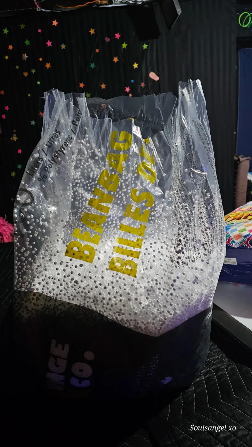 FREE SMALL BOX OF MISC AND BEANBAG BEADa image indicator(2)