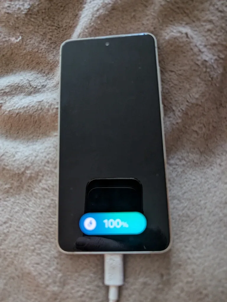 Samsung Galaxy S21 FE 5G - Excellent Condition #Cleanout image indicator(9)