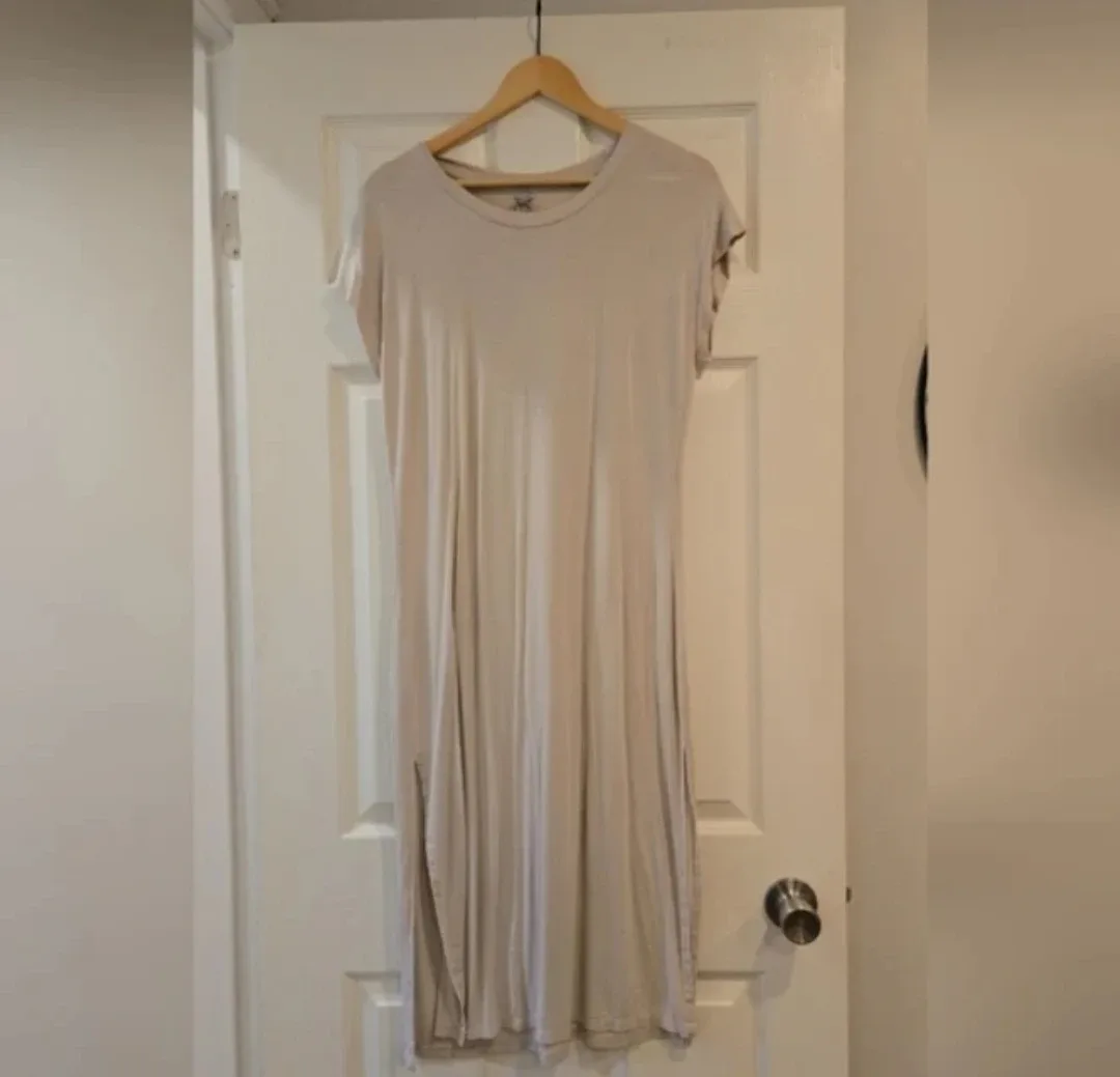 Women's Midi Dress w/ Slit Beige - Small