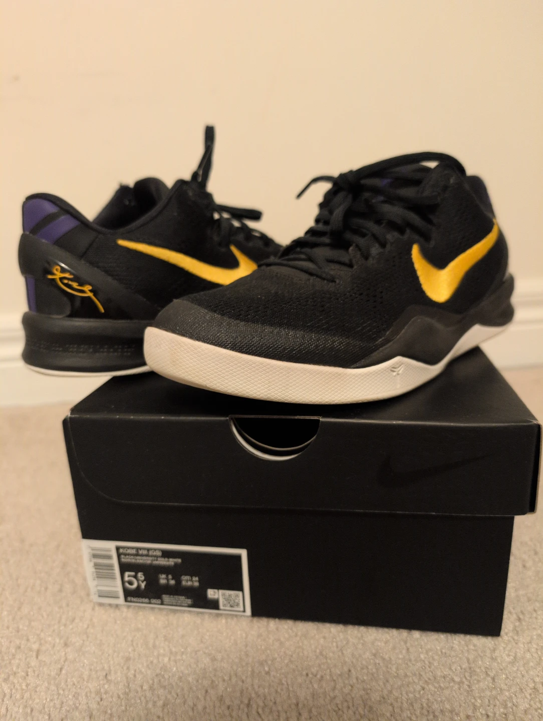 Nike Kobe VIII (8) GS Size 5.5Y