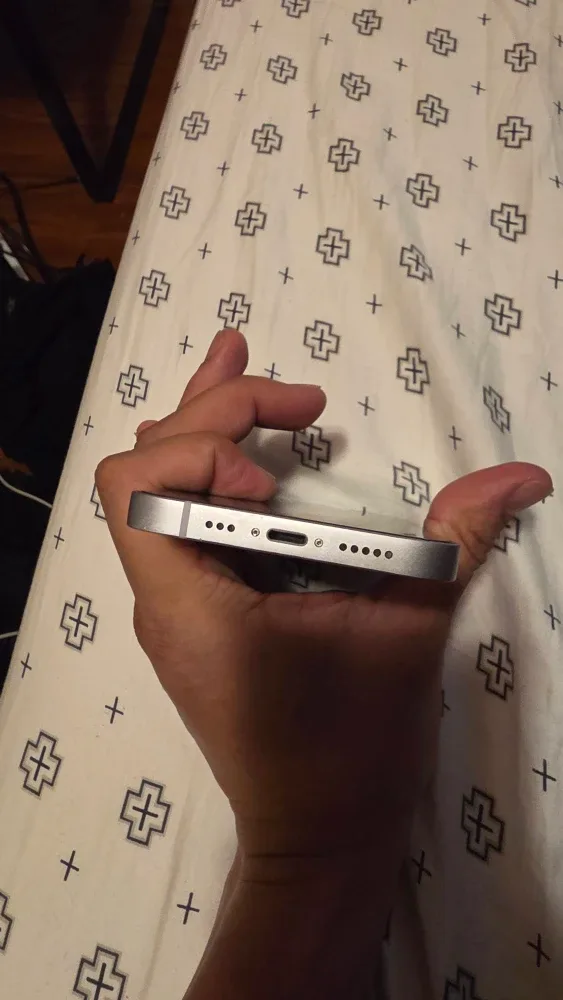 iPhone 14 Purple with Privacy Screen & Case image indicator(5)