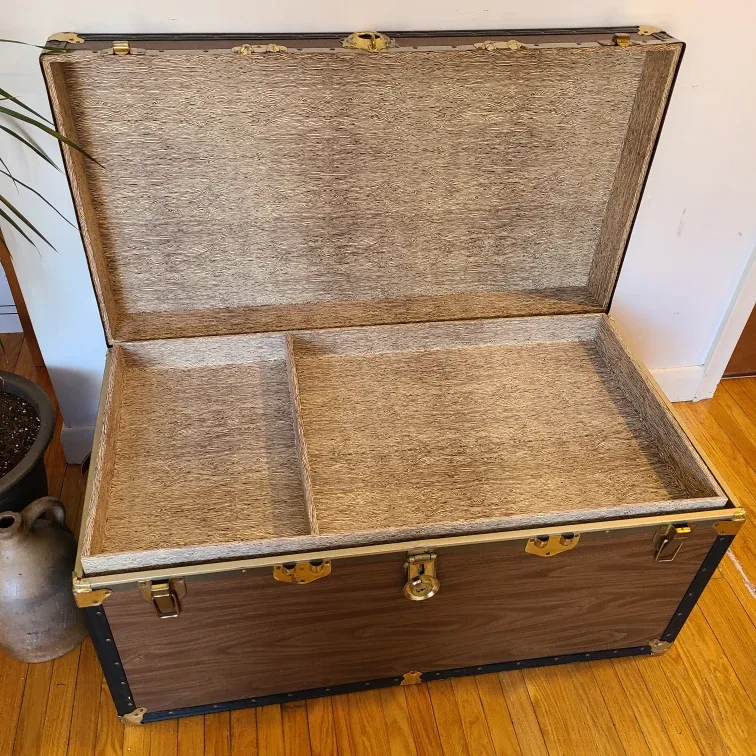 Vintage Brown Storage Steamer Trunk image indicator(2)