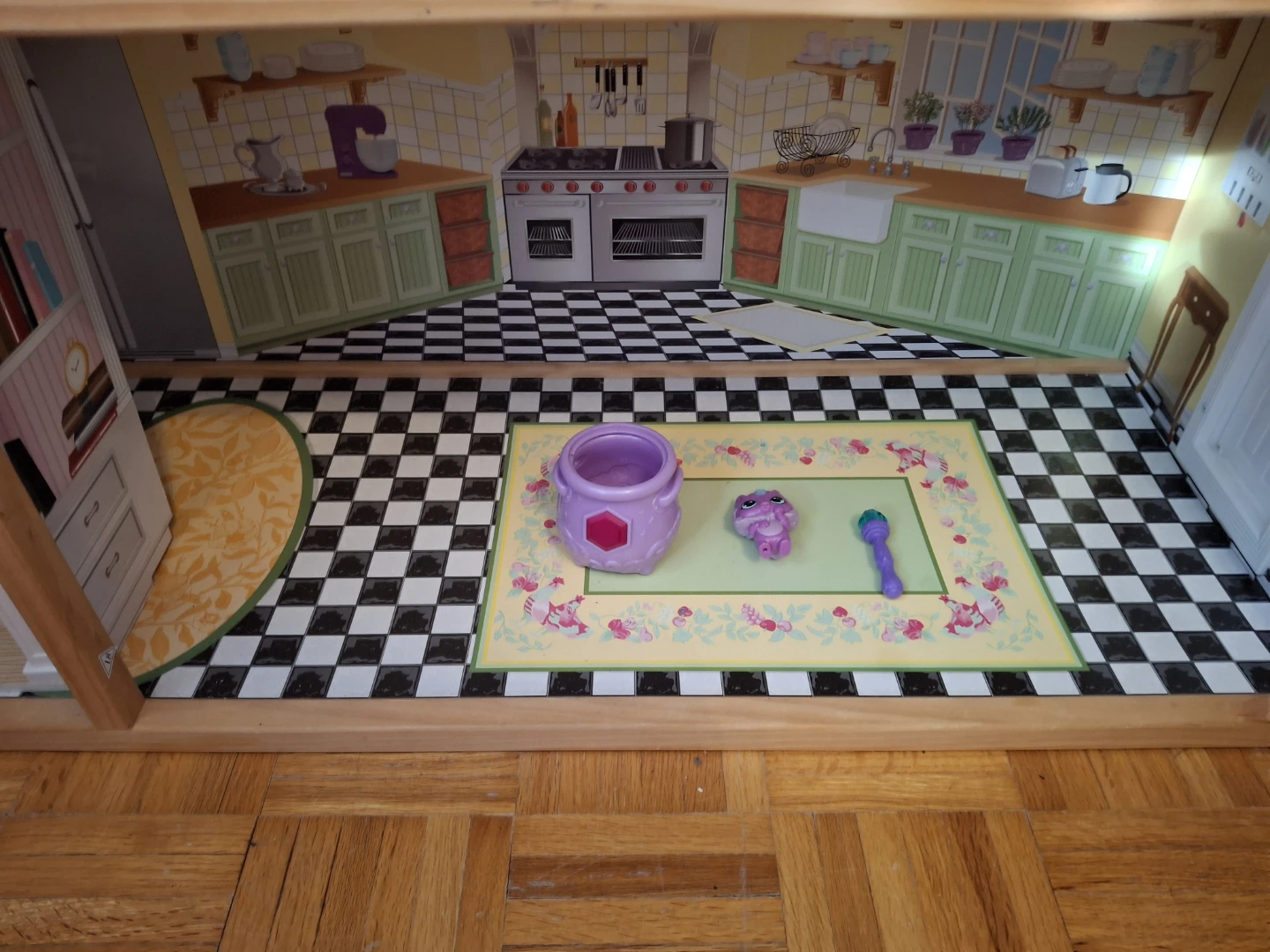 Disney Princess Dollhouse with Accessories - photo 4