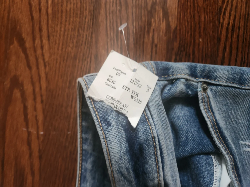 Old Navy Jeans - Size 30 - photo 3