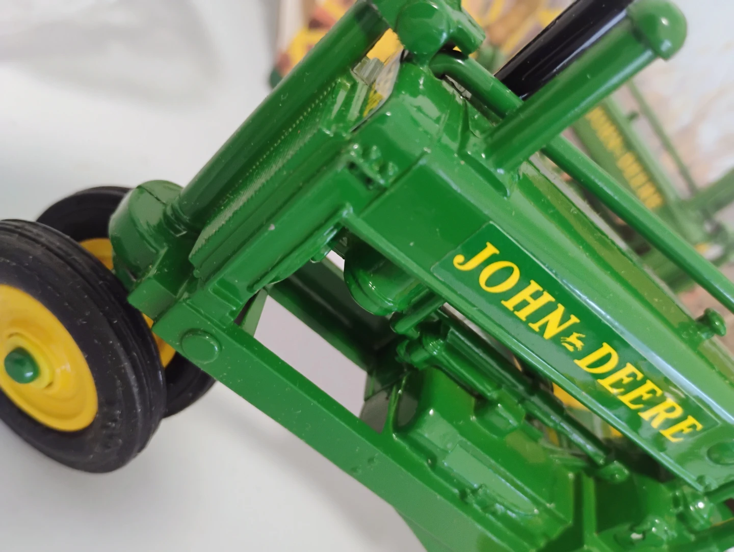 John Deere Model A Tractor Figurine - photo 4
