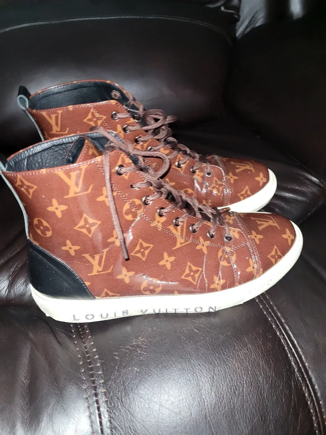 Louis Vuitton High-Top Sneakers