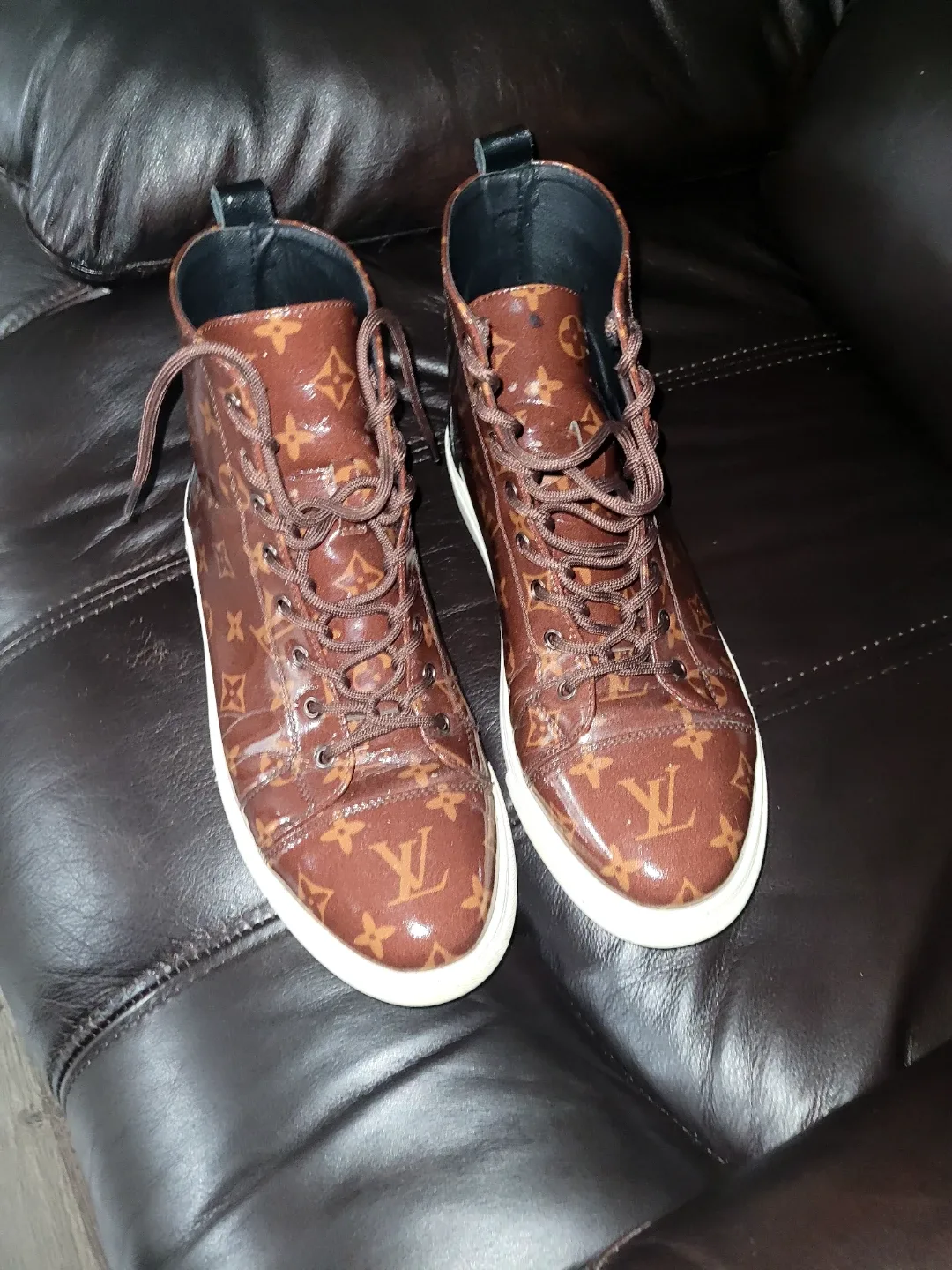 Louis Vuitton High-Top Sneakers image indicator(3)