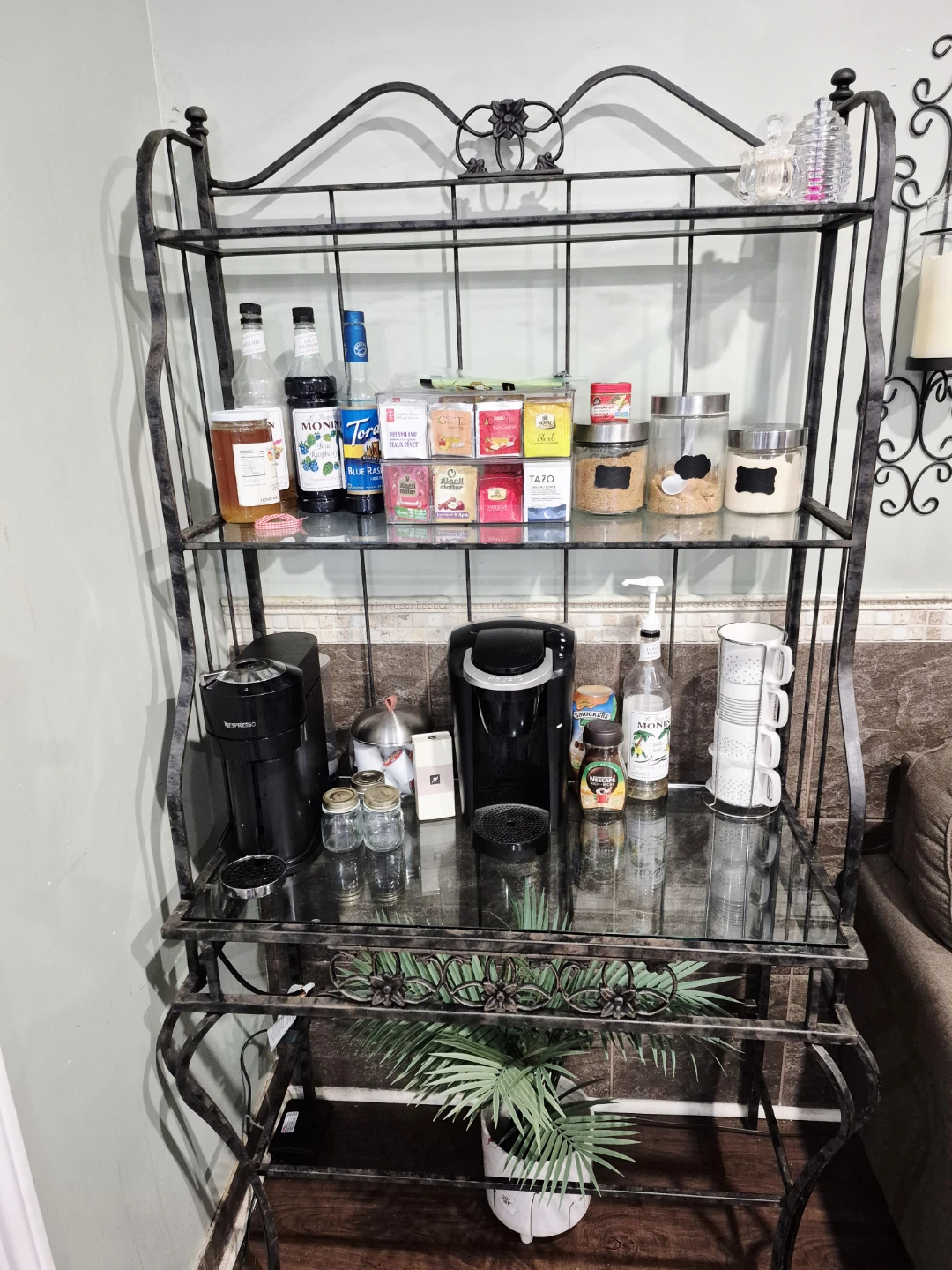 Metal Bakers Rack with Glass Shelves - photo 3