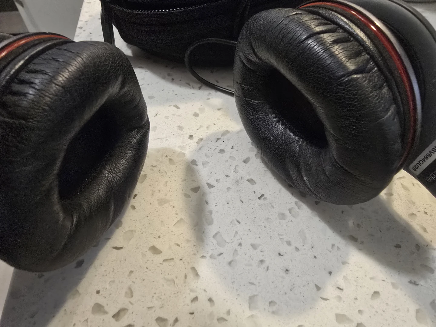 Beats Wired Headphone $25 each. - photo 4