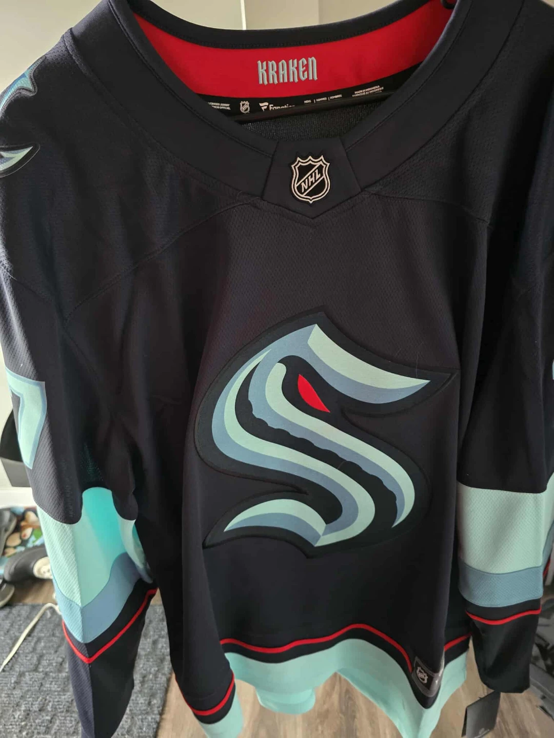 Seattle Kraken Gourde #37 NHL Jersey  XL