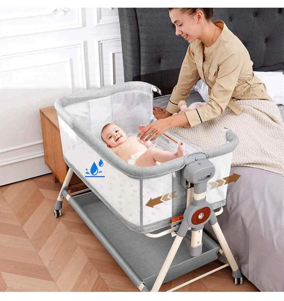 Rocking Bassinet with Waterproof Sheets