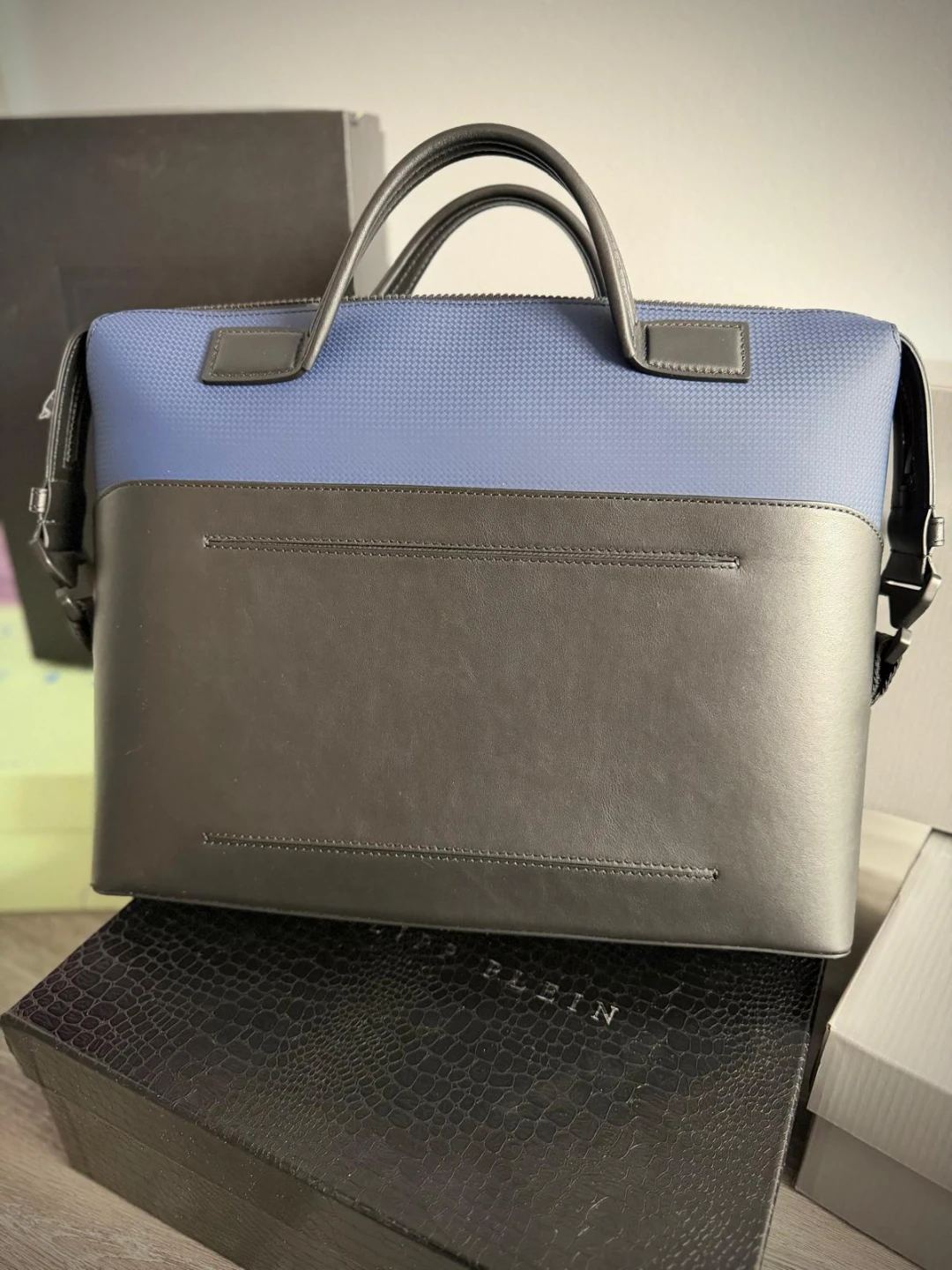 Montblanc Blue/Black Leather Briefcase - Like New - photo 3