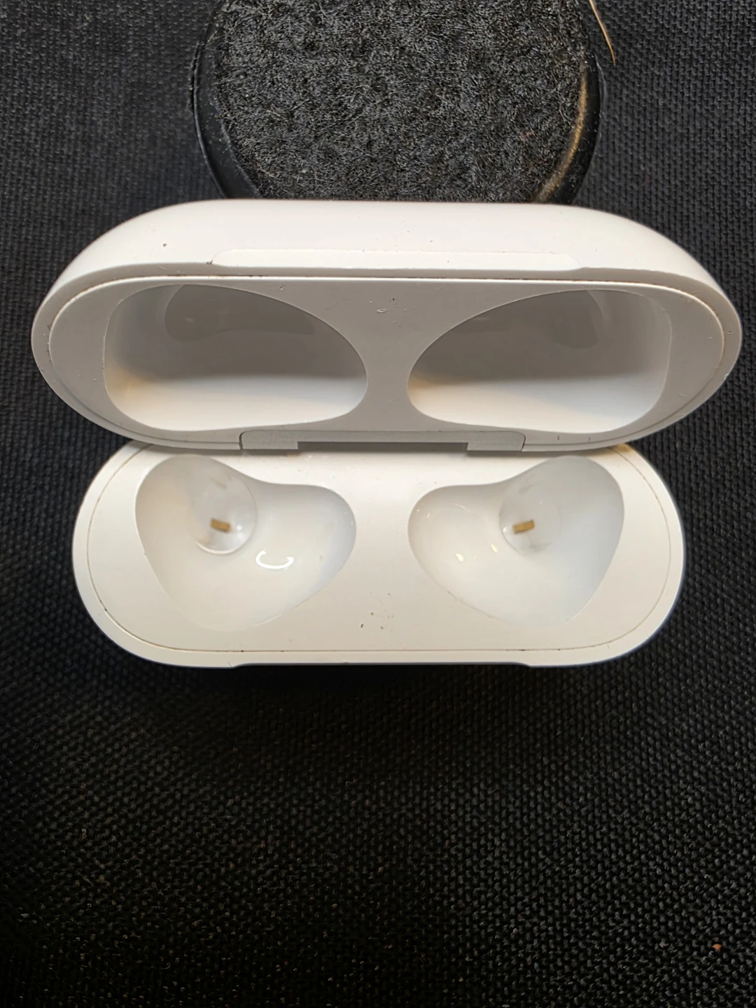 Apple AirPods 3rd Generation - photo 2