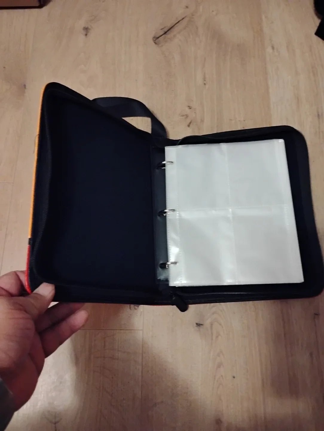 Pokemon Charizard Card Binder image indicator(4)