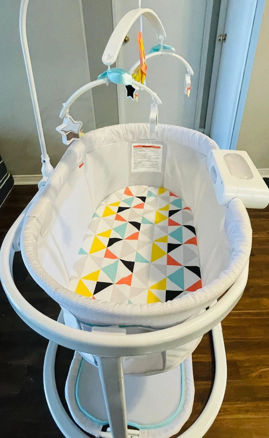 Fisher-Price Soothing Motions Bassinet