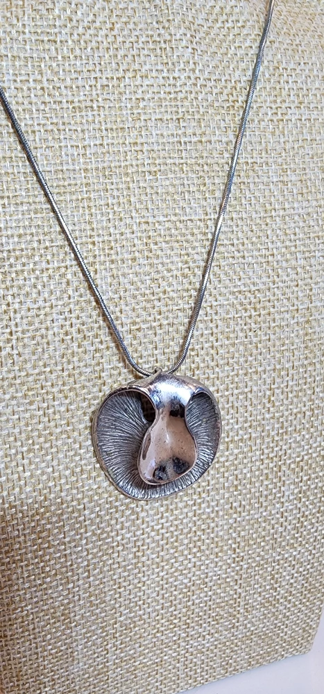 Vintage Silver Modernist Pendant Necklace - photo 3
