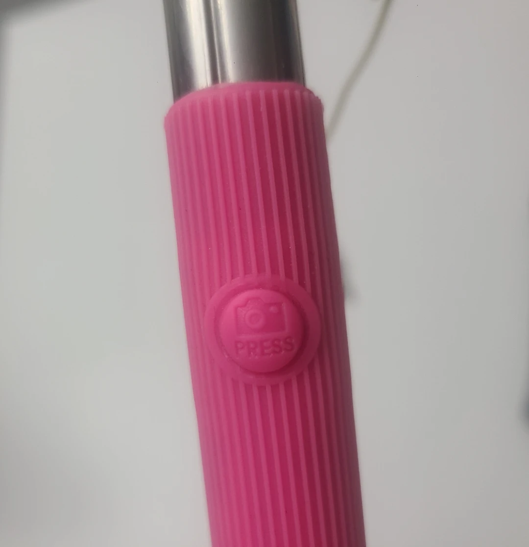 Selfie Stick with Wired Shutter - photo 3