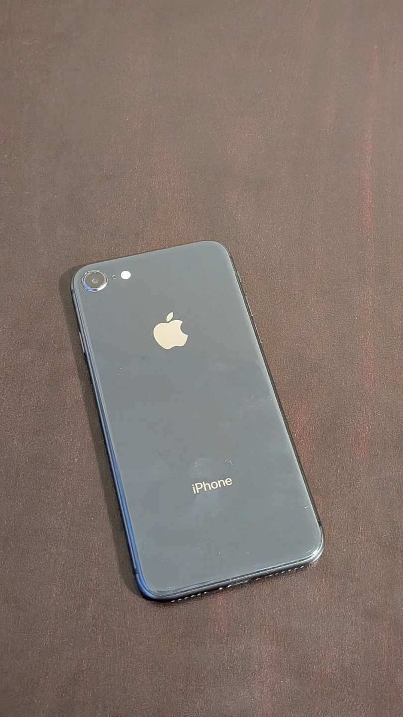 iPhone 8 - 64GB (Unlocked) - photo 4