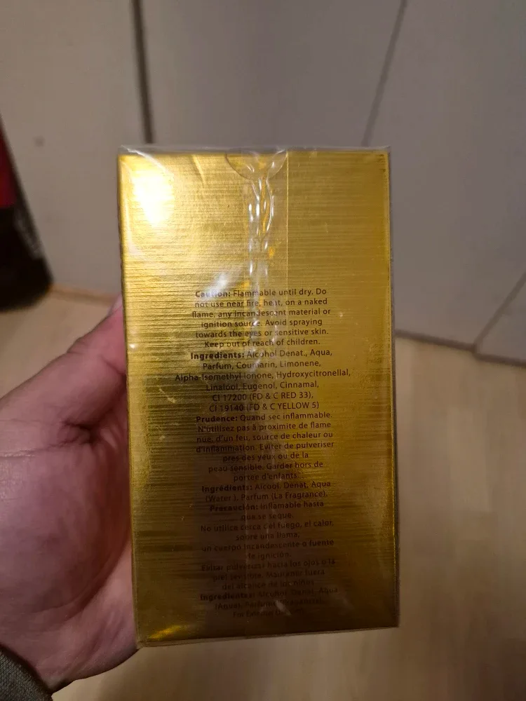 Gold Medal Limited Edition Eau de Toilette image indicator(2)