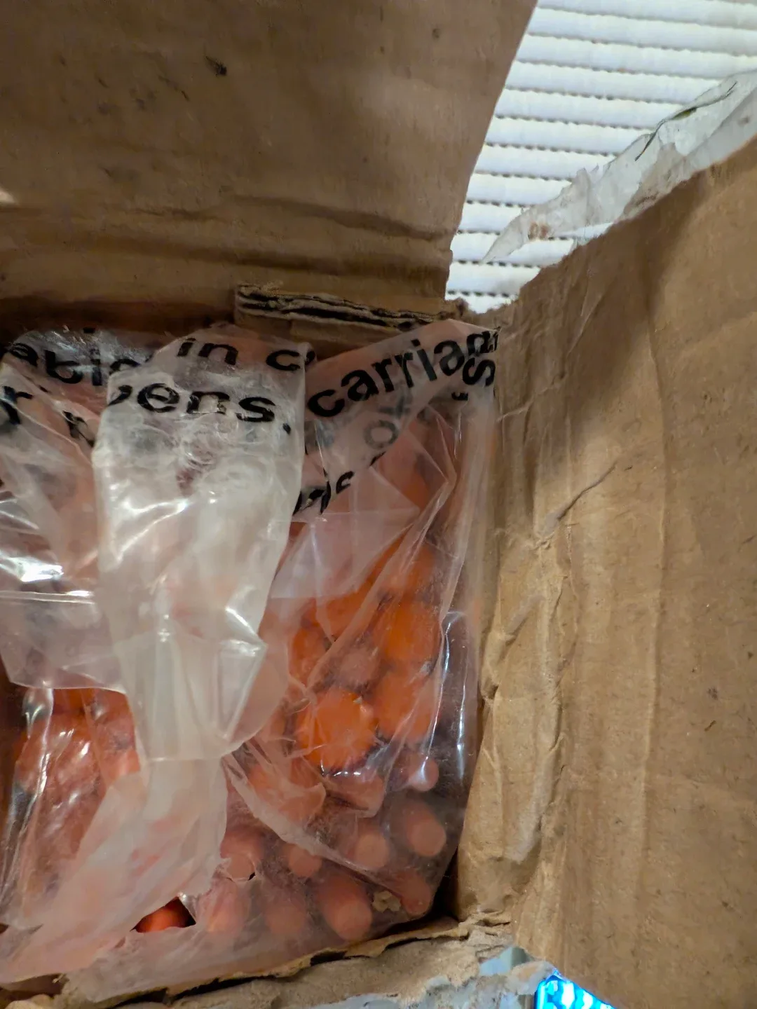 OYYQ 48" Reflective Driveway Markers, 50-Pack image indicator(4)