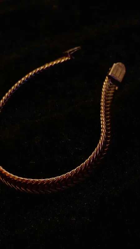 ✨12K GOLD BRACELET (Herringbone Pattern) image indicator(4)