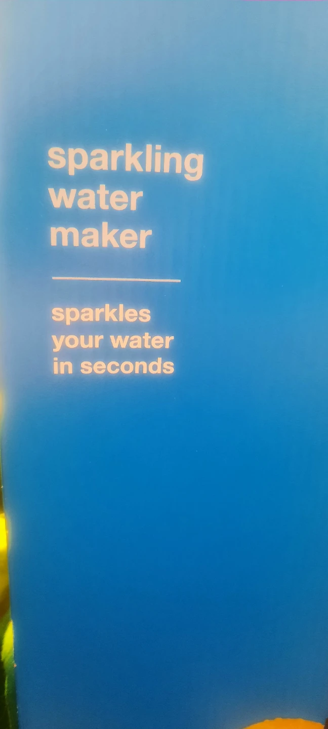SodaStream Genesis Sparkling Water Maker - Like New! - photo 2