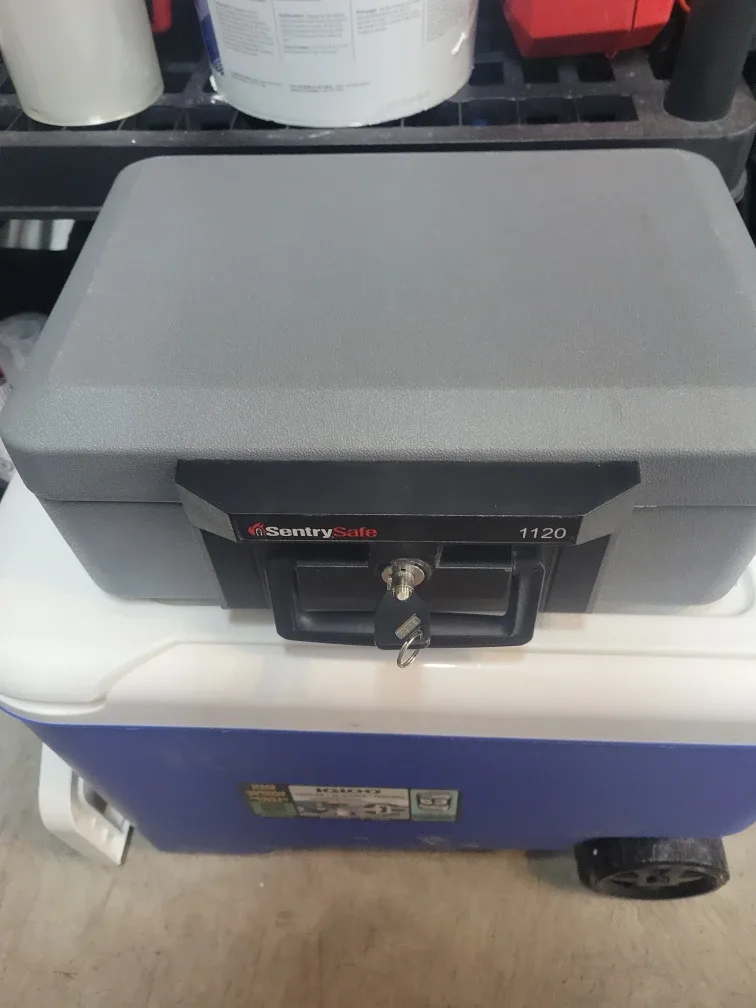 SentrySafe 1120 Safe Box with Key image indicator(3)