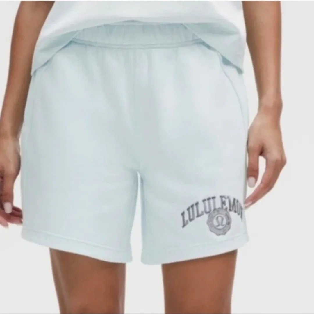 Lululemon Scuba Mid Rise Fleece Oversized Shorts