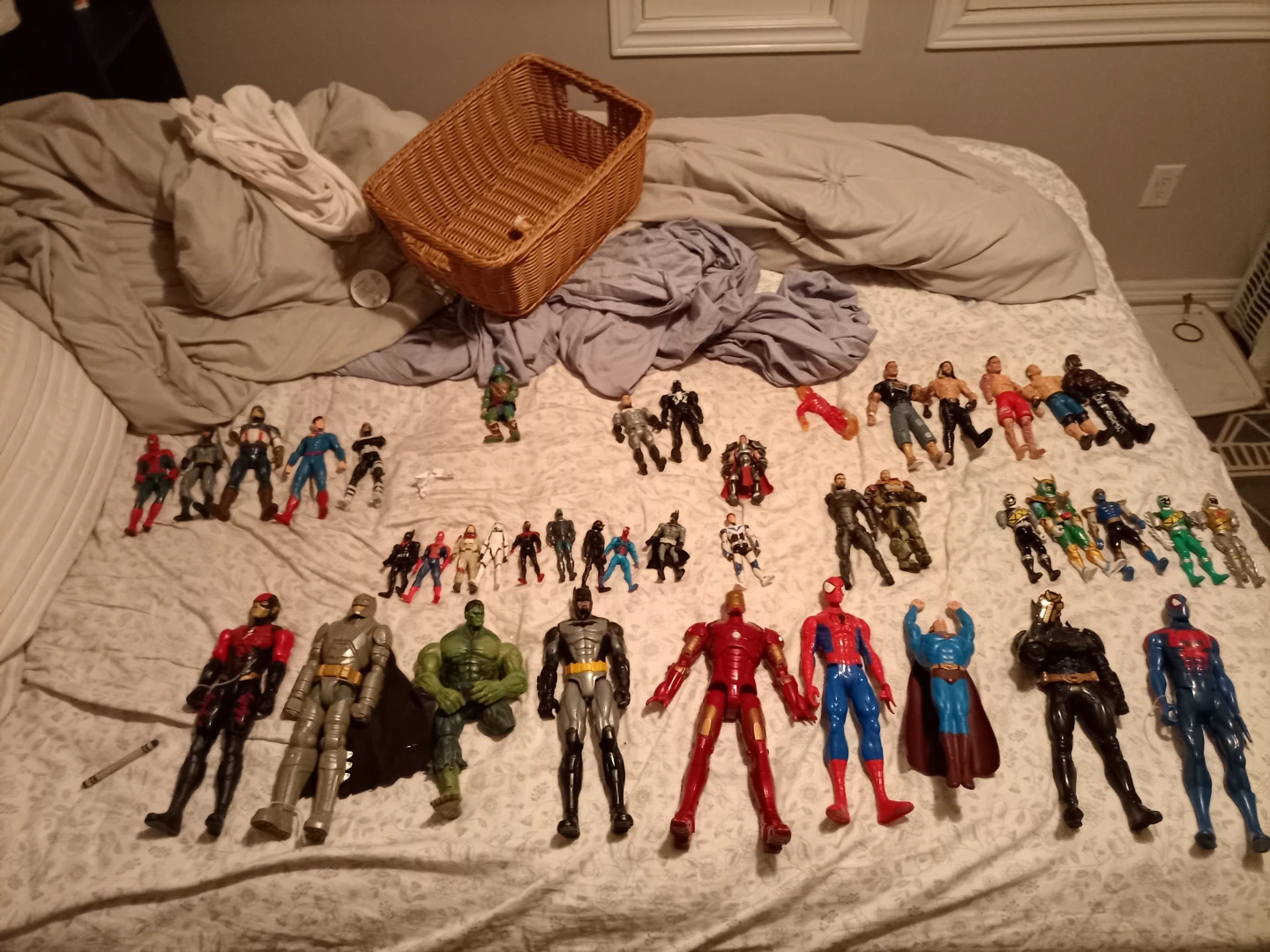 Action Figures Lot - Marvel, DC, WWE, Power Rangers very ruined