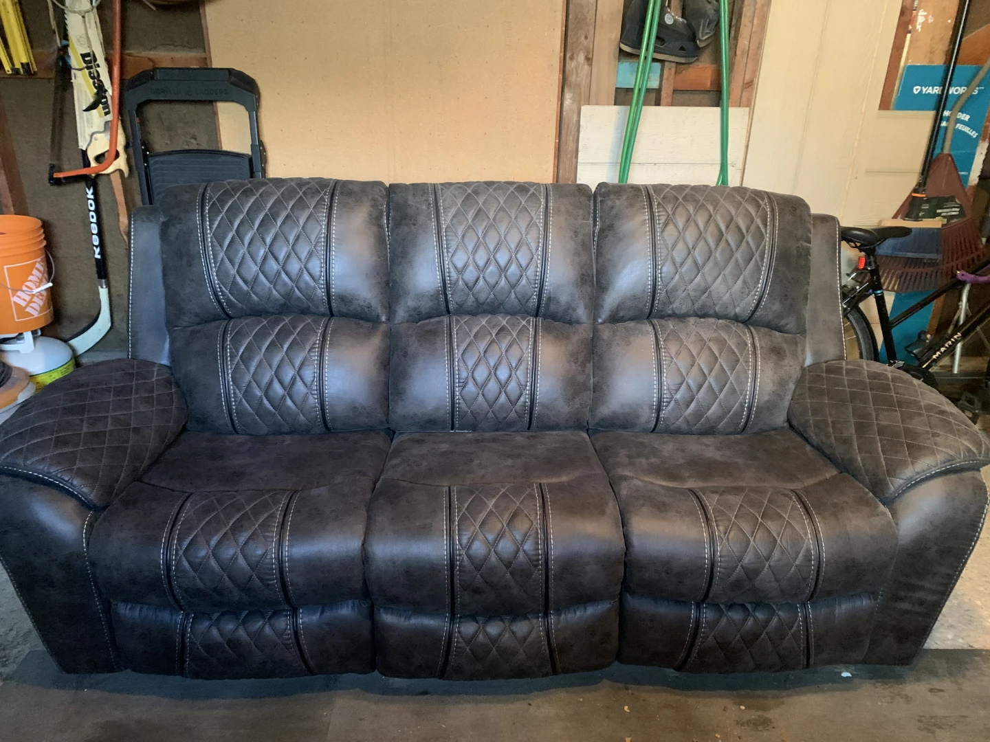 Grey Power Reclining Sofa - 89" Long