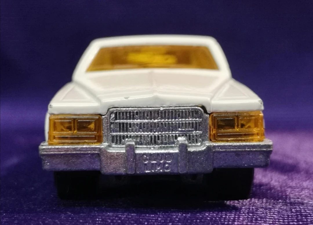 '77-'84 Cadillac Sedan De Villa ~ Hot Wheels Majorette Diecast - photo 5