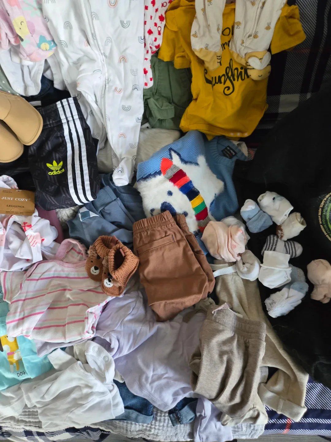 Mixed Baby Clothing Lot image indicator(5)