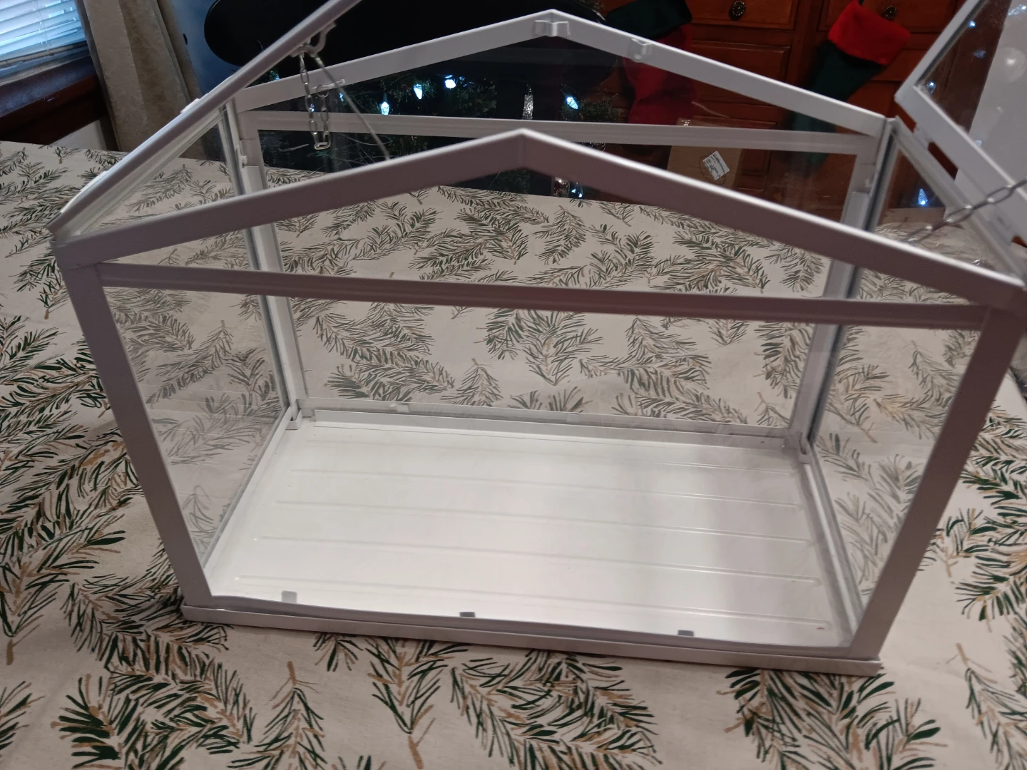 White Metal & plexiglass Greenhouse - photo 2