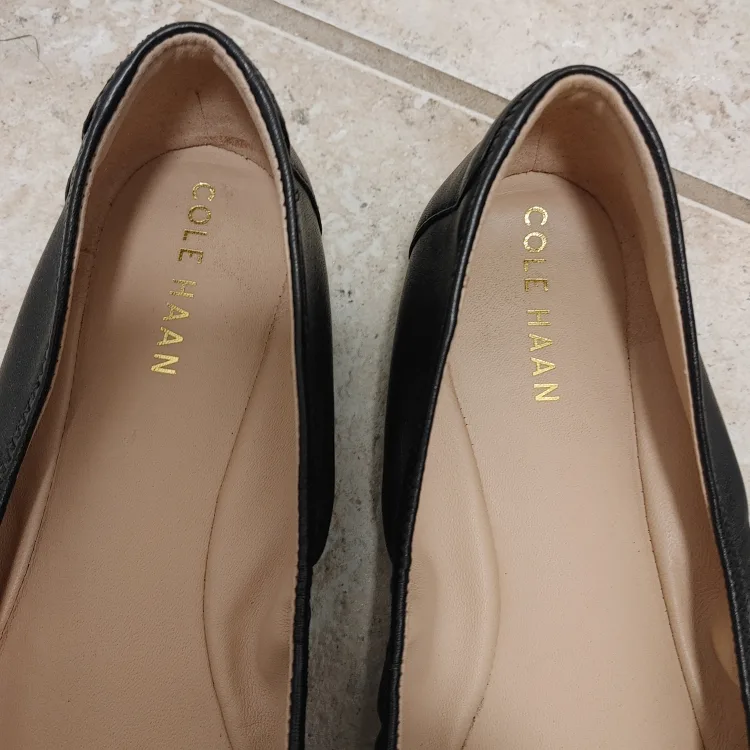 Black Leather  Flats size 9 image indicator(3)